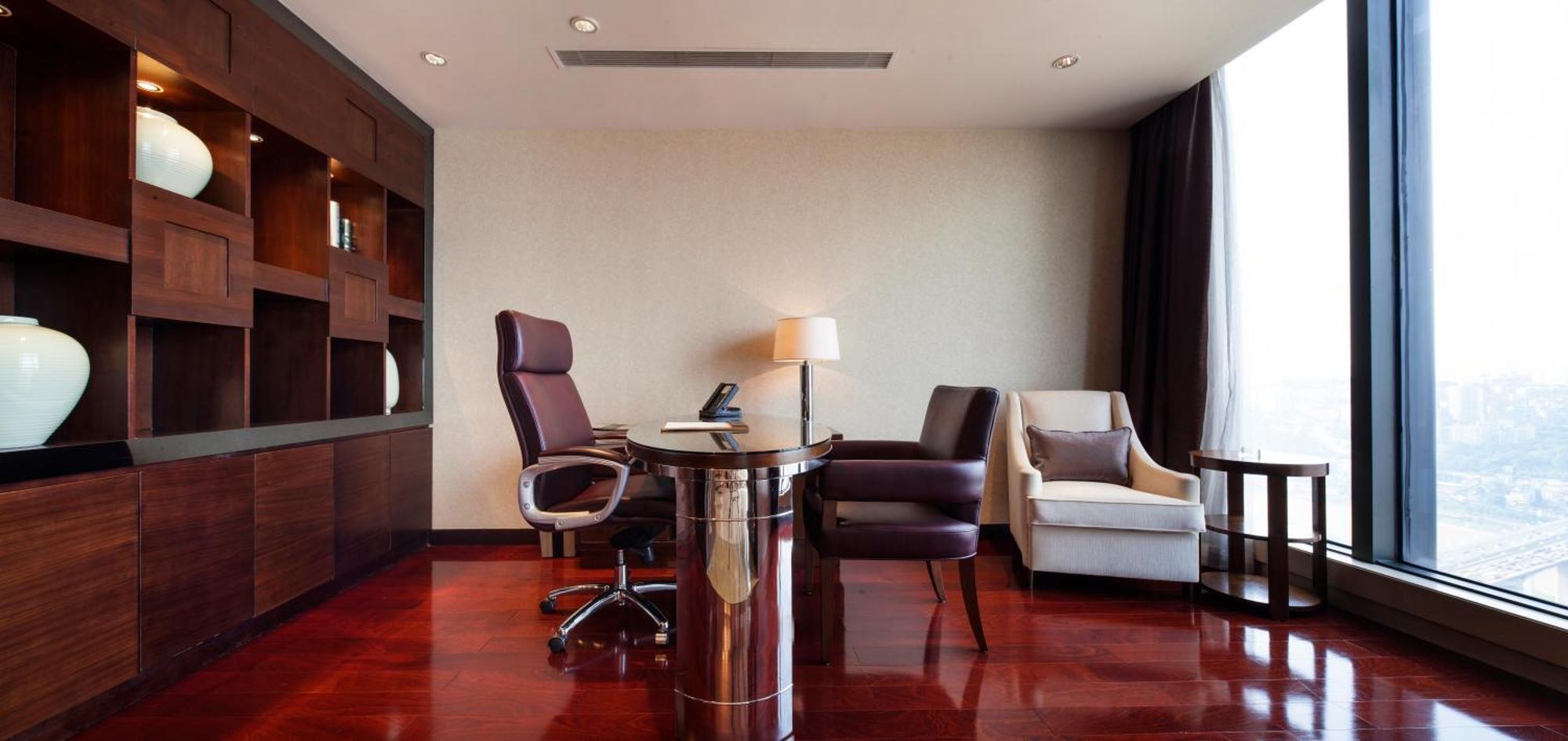 Radisson Blu Plaza Chongqing - Free 2 Bottle Of Local Beer Per Room During Stay 外观 照片