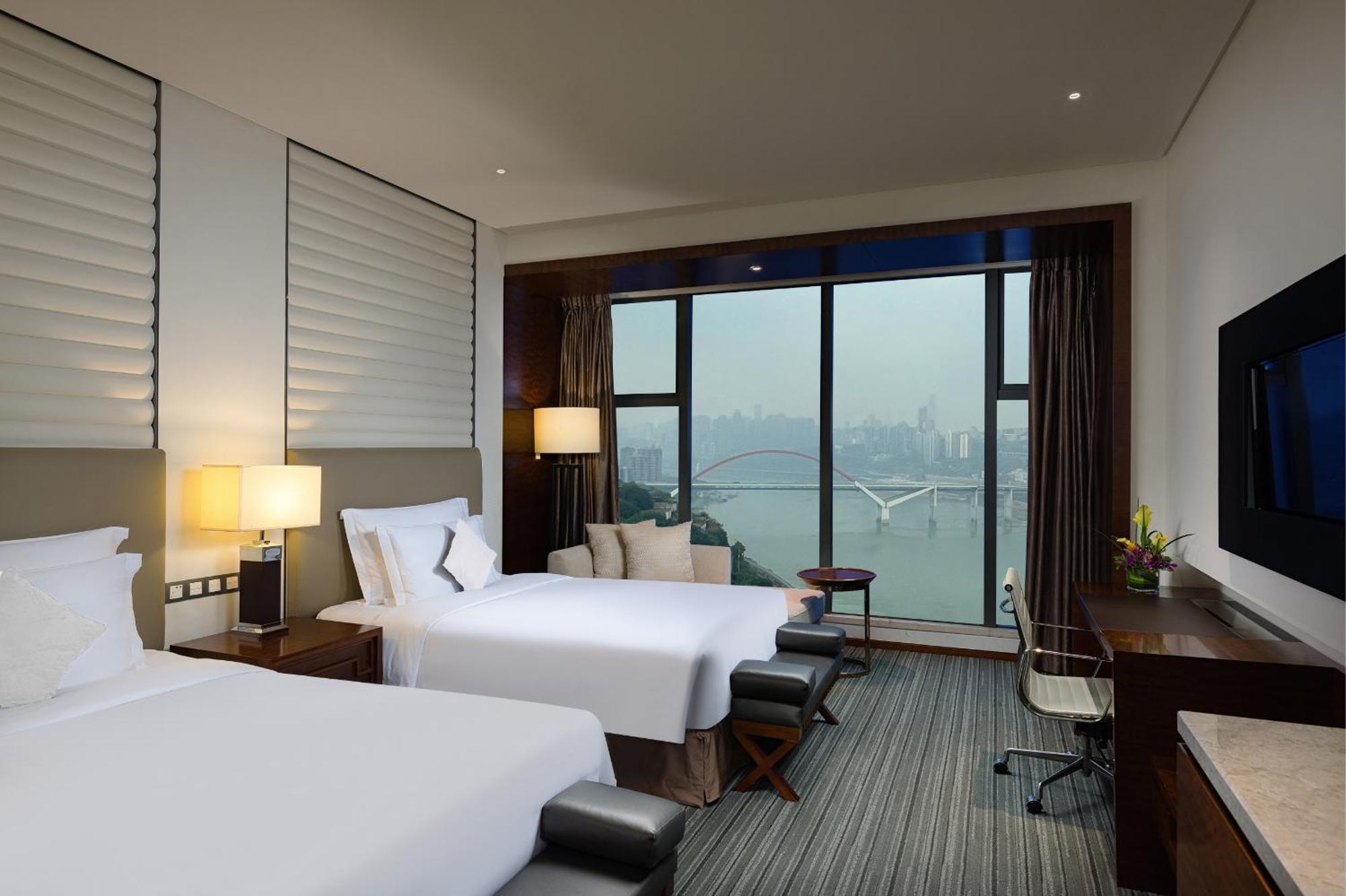 Radisson Blu Plaza Chongqing - Free 2 Bottle Of Local Beer Per Room During Stay 外观 照片