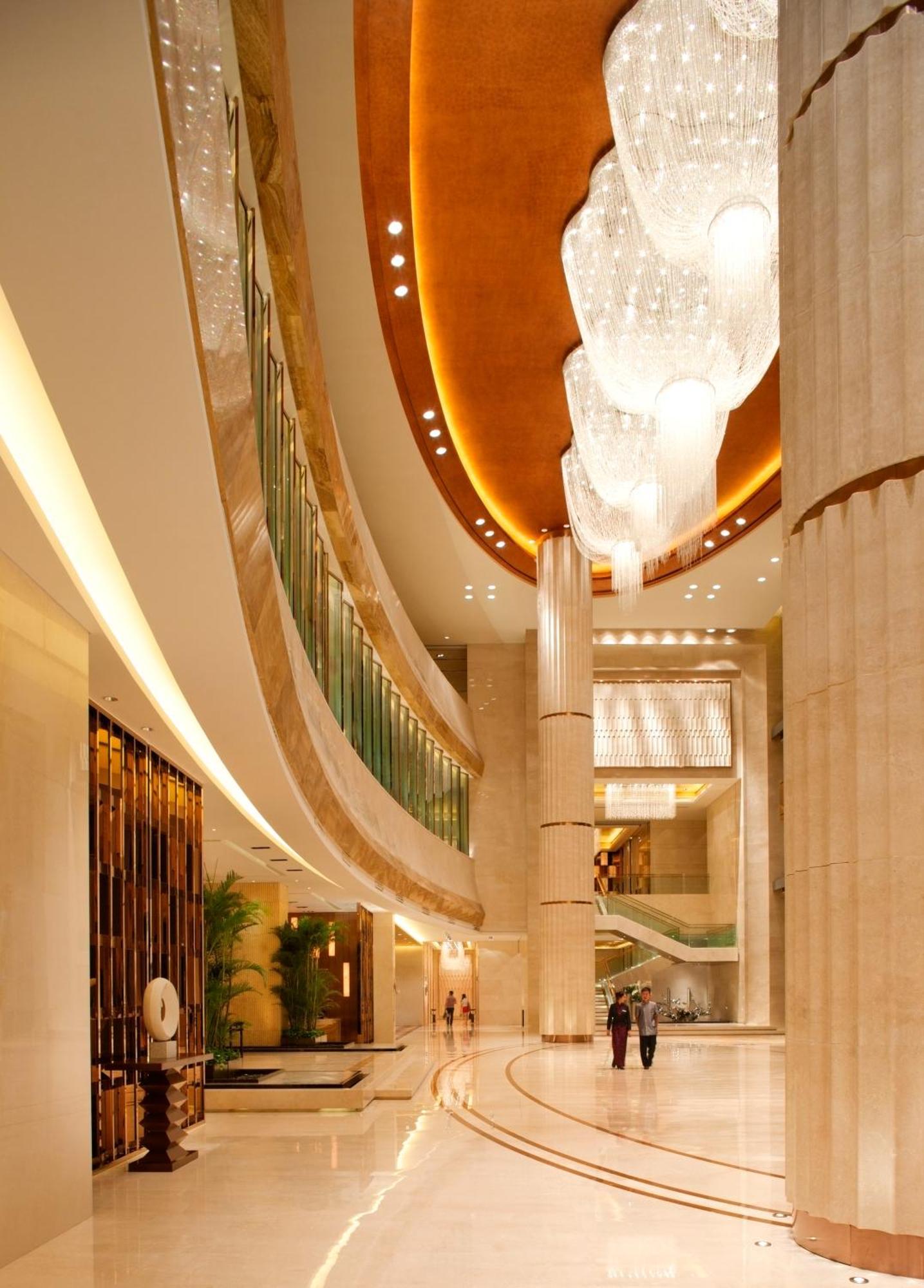 Radisson Blu Plaza Chongqing - Free 2 Bottle Of Local Beer Per Room During Stay 外观 照片