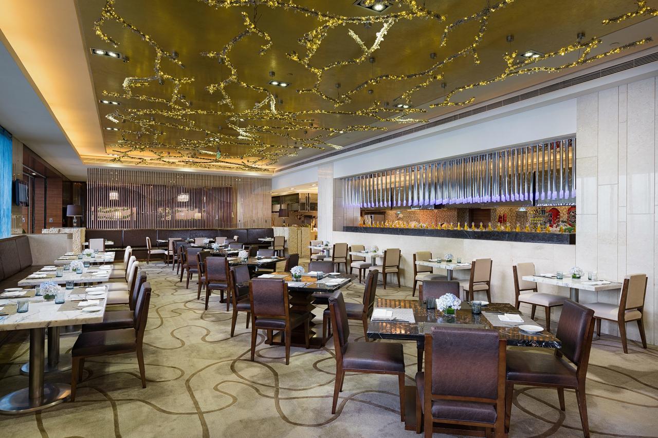 Radisson Blu Plaza Chongqing - Free 2 Bottle Of Local Beer Per Room During Stay 外观 照片