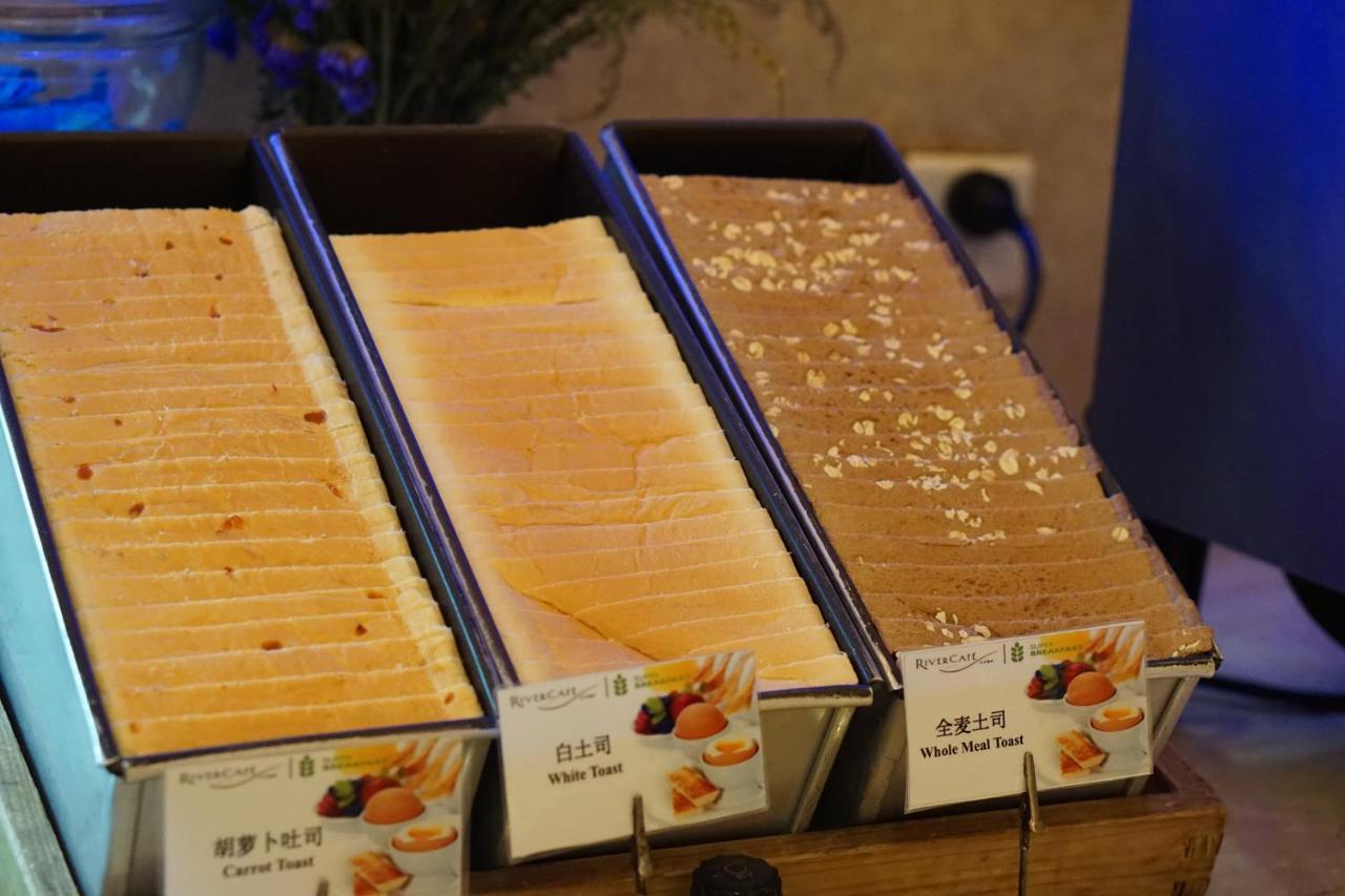 Radisson Blu Plaza Chongqing - Free 2 Bottle Of Local Beer Per Room During Stay 外观 照片