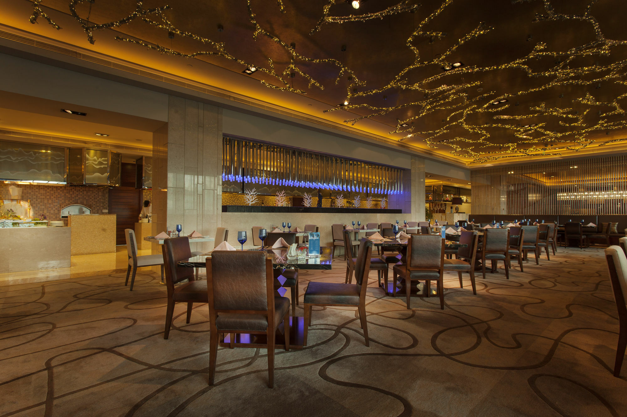 Radisson Blu Plaza Chongqing - Free 2 Bottle Of Local Beer Per Room During Stay 外观 照片